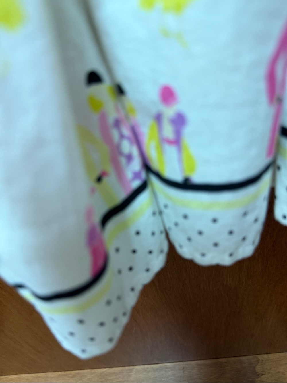 Liz Claiborne White Skirt with Pink & Yellow Figurine Print - Picture 4 of 6
